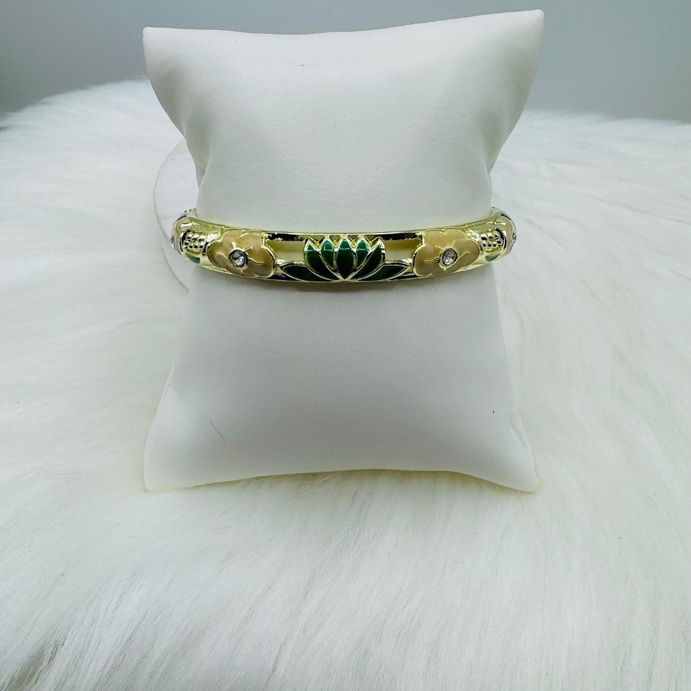 Green Floral Theme Enamel Cloisonne Bracelet Bangle - Picture 3 of 6